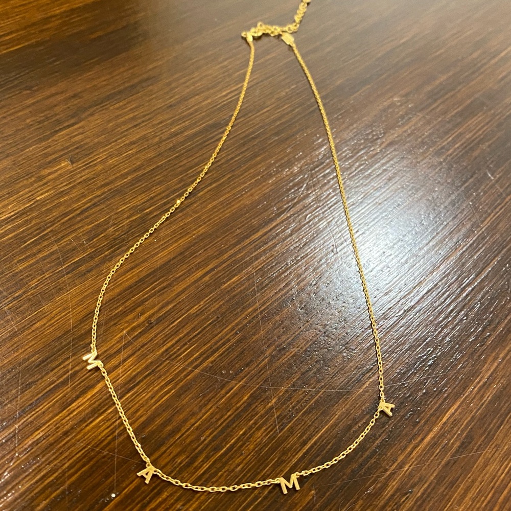 MAMA necklace